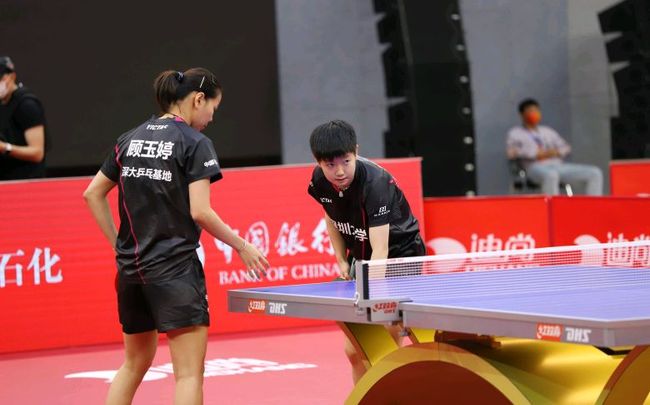 持冷静与决 持冷静与决