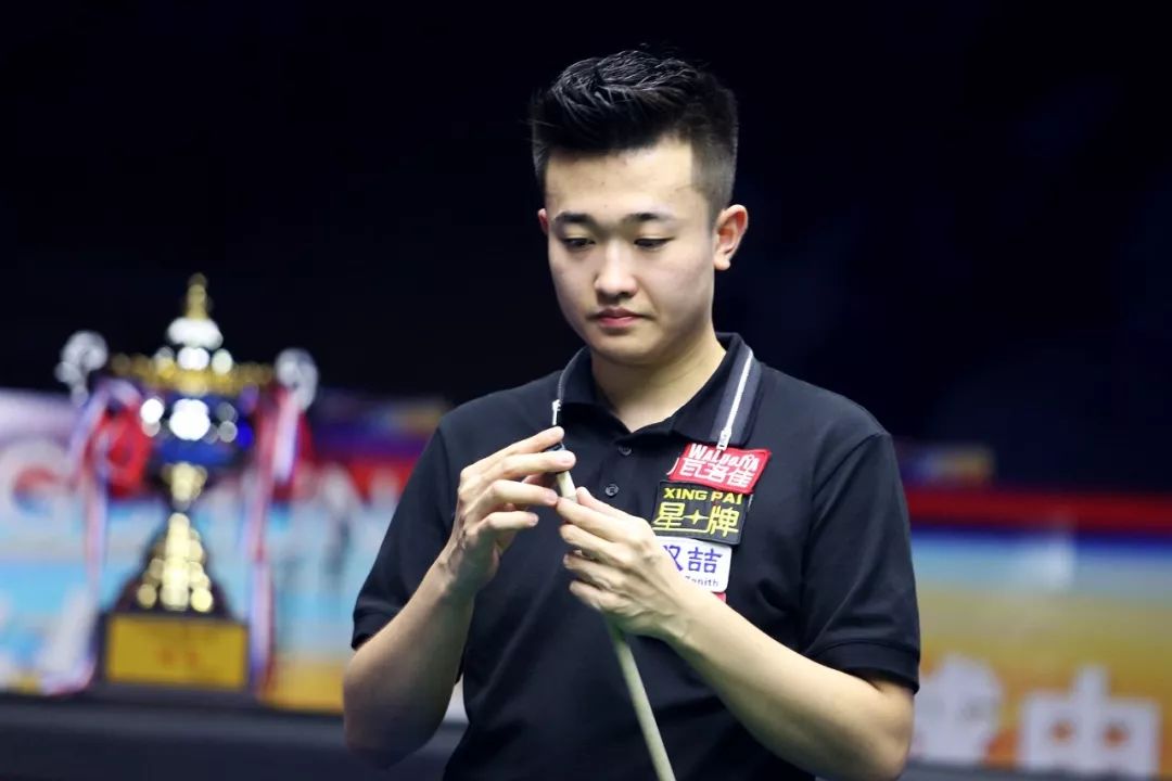 对球员实际 对球员实际