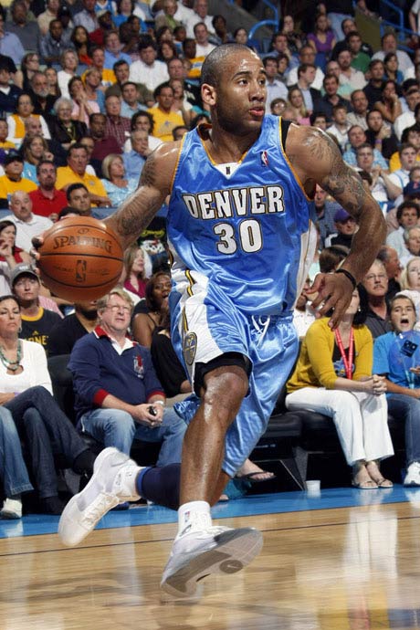 传球便回到 传球便回到